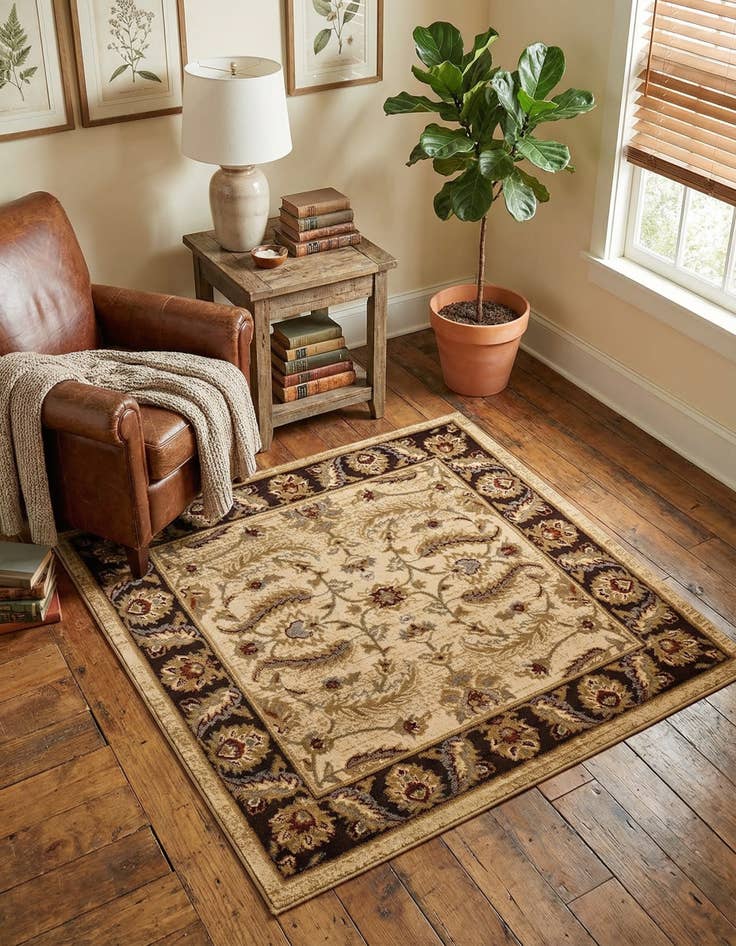 Detail image of 4' x 4' Classic Agra Square Rug