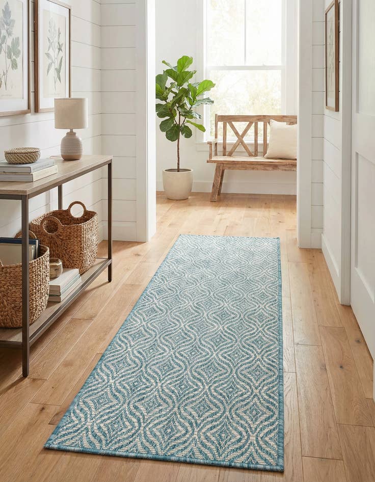 Detail image of 2' x 6' Washable Lattice Indoor / Outdoor Runner Rug