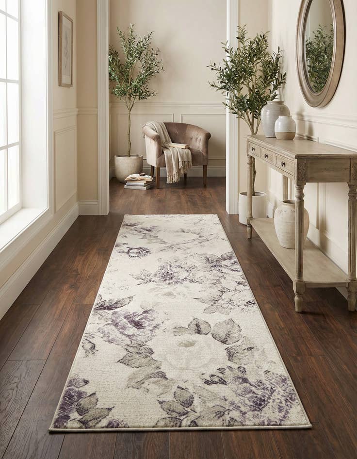 Detail image of  2' 7 x 9' 10 Elise Runner Rug