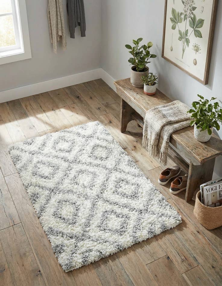 Detail image of 2' x 3' Trellis Shag Rug