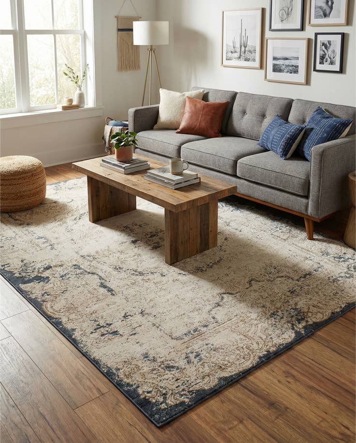 Detail image of 6' x 9' Eliza Rug
