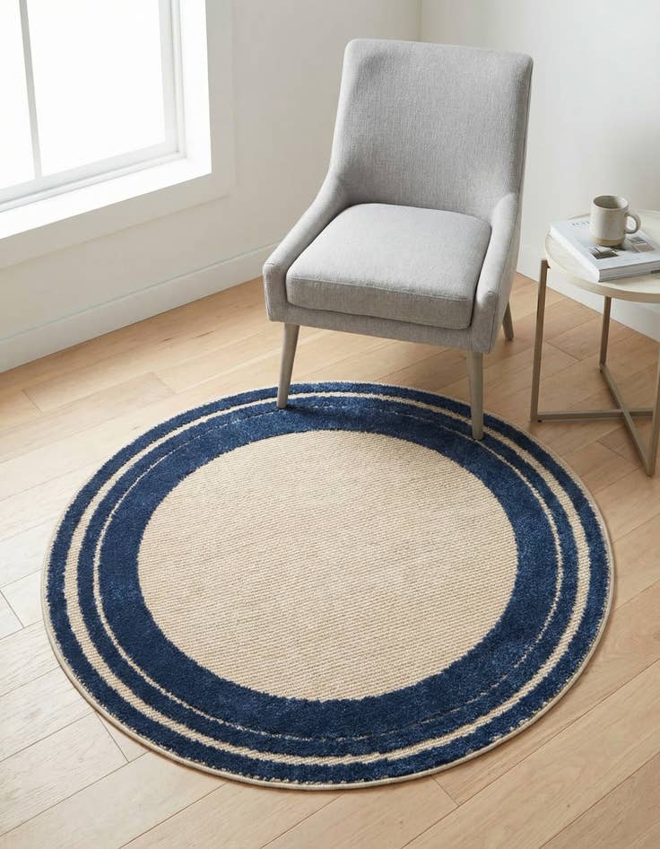 Detail image of 3' 3 x 3' 3  Washable Aruba Indoor / Outdoor Round Rug