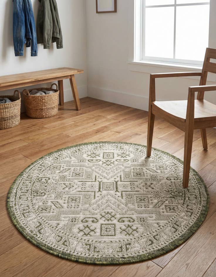 Detail image of 3' x 3' Easy-Clean Aztec Indoor / Outdoor Round Rug