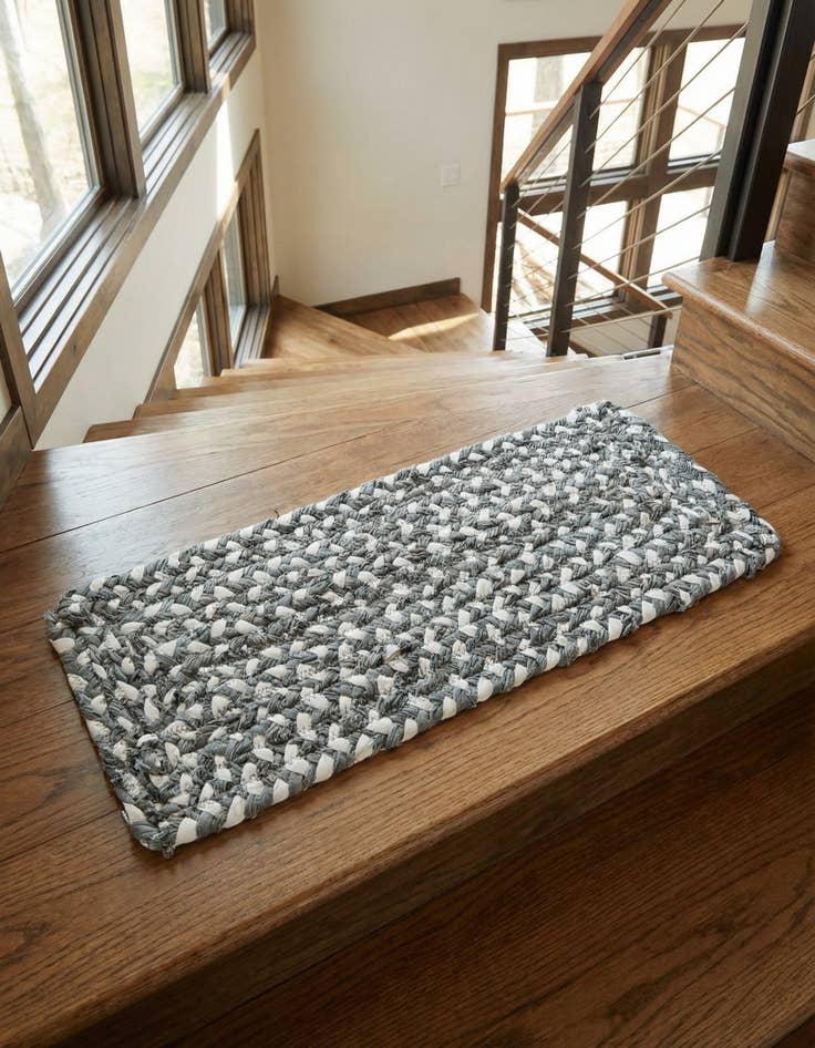 Detail image of 0' 9 x 2' 6  Hand Braided Chindi Stair Rug