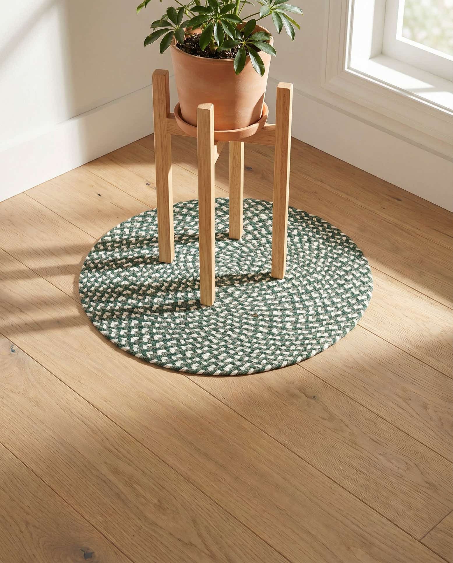 2' x 2' Handmade Tweed Braided Jute Round Rug