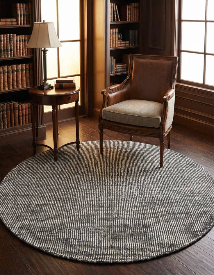 Detail image of 5' 3 x 5' 3  Hand Woven Jill Zarin English Manor Farmhouse Wool Round Rug