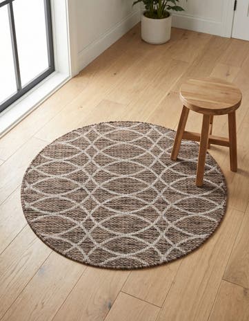 Brown Easy-Clean Trellis Indoor / Outdoor Round Rug