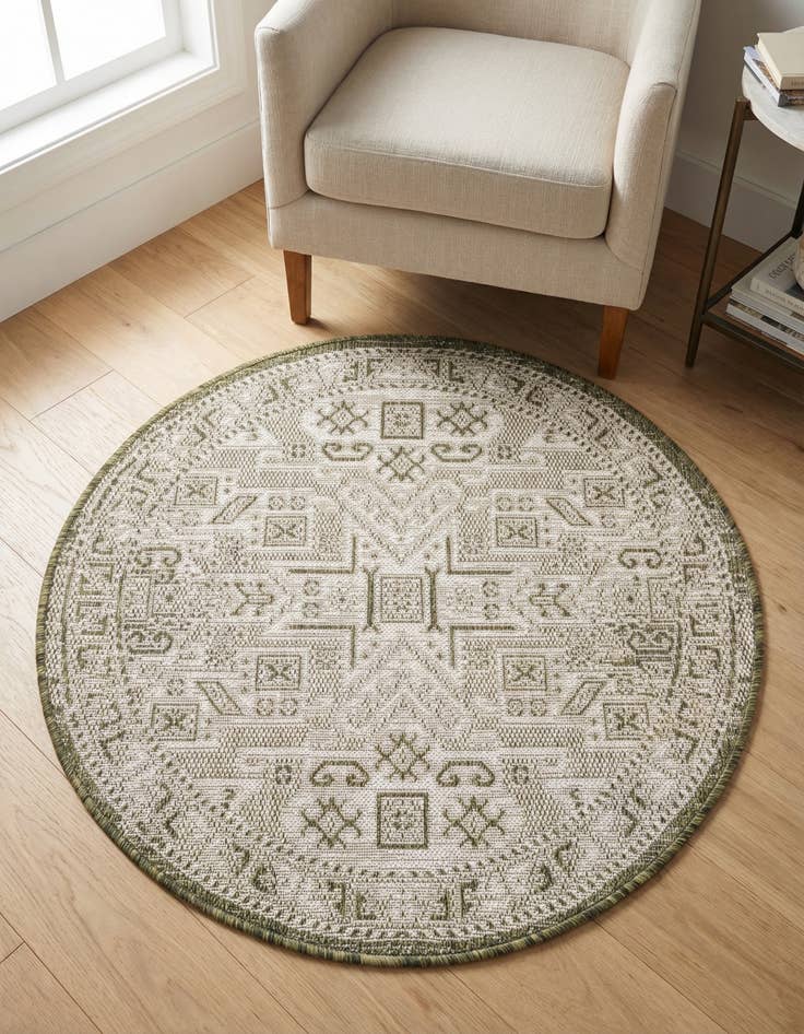 Detail image of 3' x 3' Easy-Clean Aztec Indoor / Outdoor Round Rug