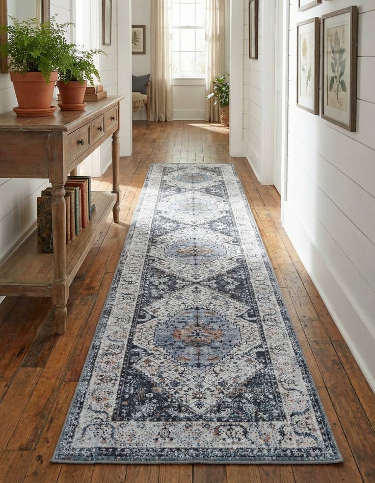 Detail image of 2' 7 x 13' 1 Yara Runner Rug