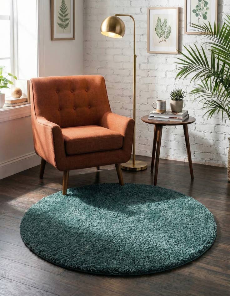 Detail image of 3' 3 x 3' 3 Jill Zarin Shaggy Chic Round Rug