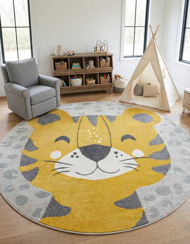 Detail image of 7' 10 x 7' 10 Tiger Whimsy Kids Round Rug