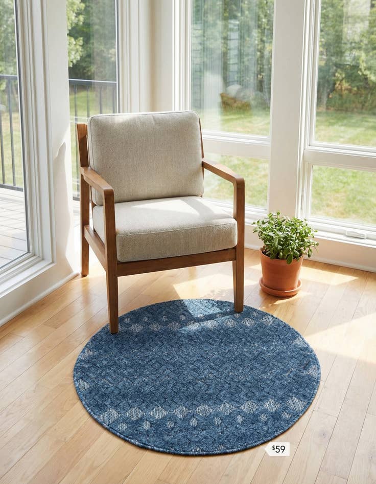 Detail image of 3' x 3' Easy-Clean Trellis Textured Indoor / Outdoor Round Rug