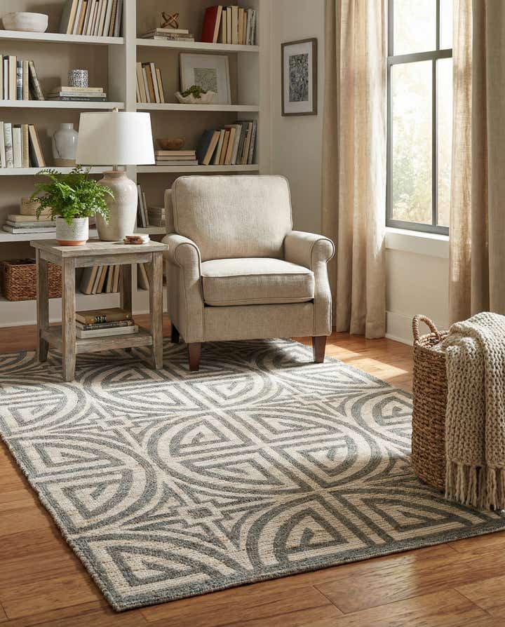 5' 1 x 8' Hand Woven Chenille Jute Rug