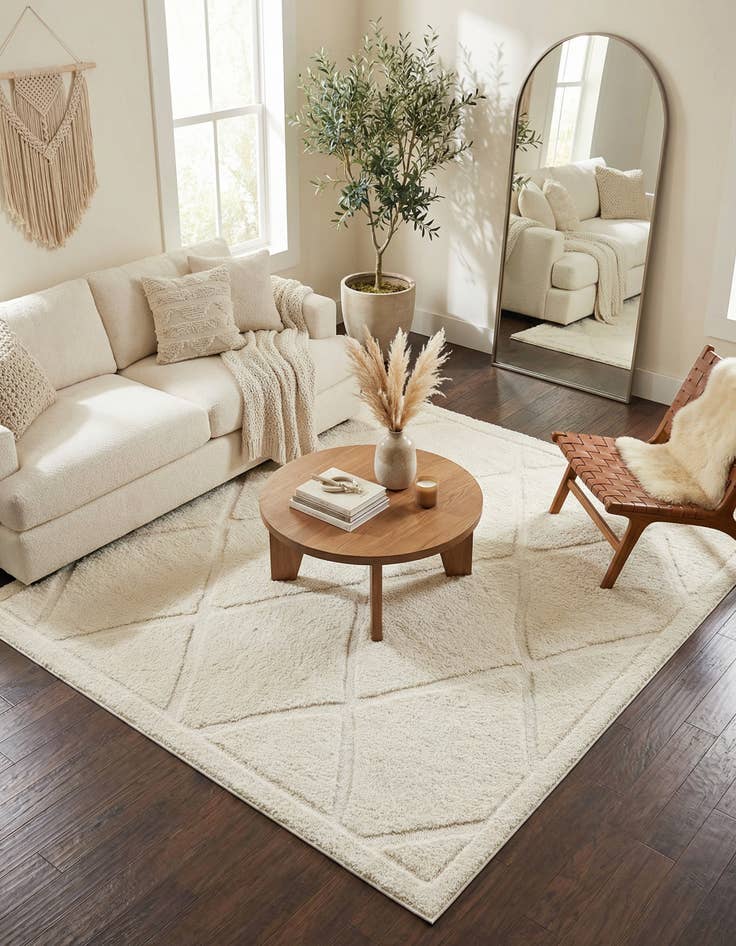 Detail image of 7' 10 x 7' 10 Trellis Shag Square Rug