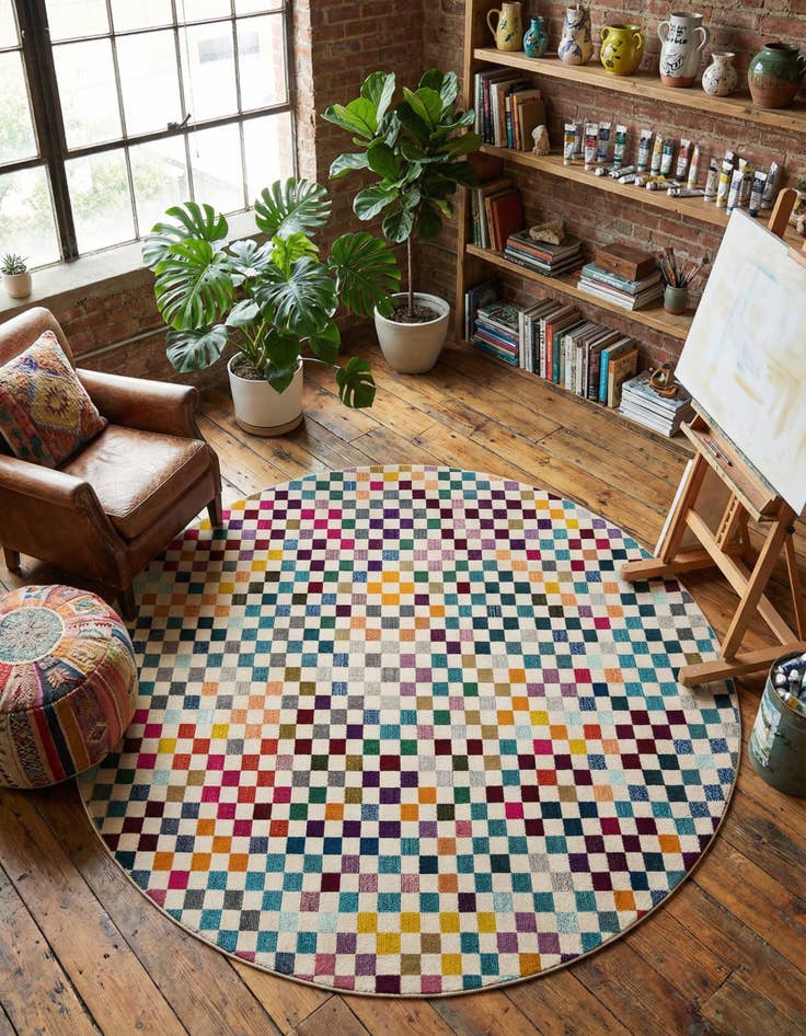 Detail image of 8' x 8' Washable Spectrum Round Rug