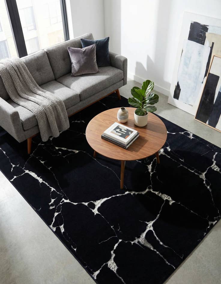 Detail image of 6' x 9' Vogue Geo Rug