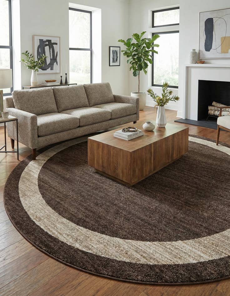 Detail image of 7' 10 x 7' 10 Angelica Round Rug