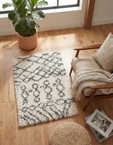 Pure Ivory Moroccan Shag Rug