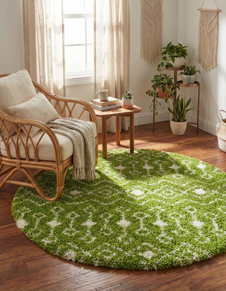 Detail image of 6' x 6' Moroccan Trellis Shag Round Rug