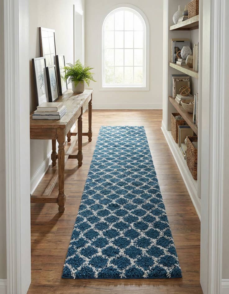 Detail image of 3' 3 x 16' 5 Trellis Shag Runner Rug