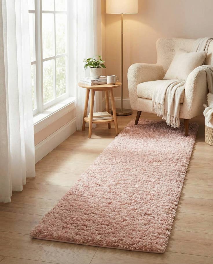 Detail image of 2' x 7' Zermatt Shag Runner Rug