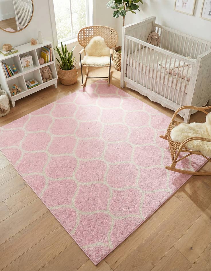 Detail image of 7' 10 x 7' 10 Trellis Frieze Square Rug