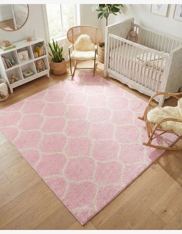 7' 10 x 7' 10 Trellis Frieze Square Rug