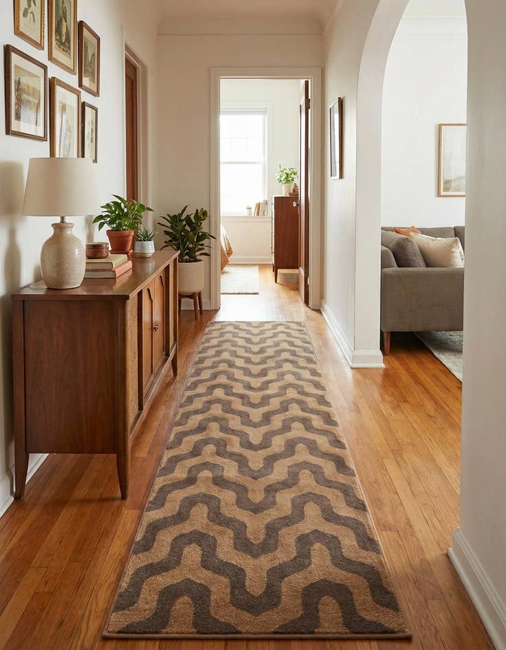 Detail image of 2' 7 x 9' 10 Chevron Runner Rug