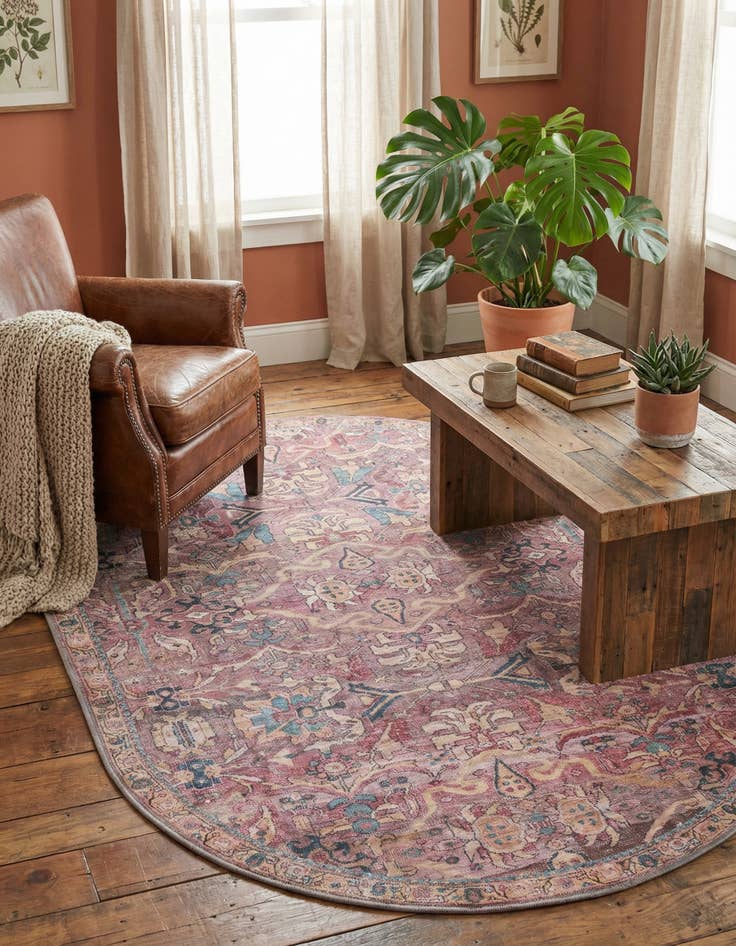 Detail image of 5' 3 x 8' Washable Nostalgia Oval Rug