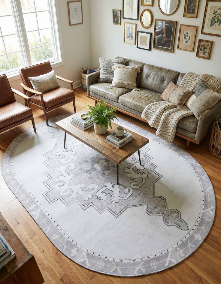 Detail image of 7' 6 x 10' 6 Timeless Oval Rug