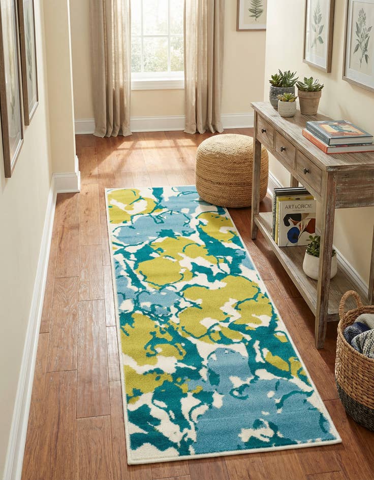 Detail image of Jane Seymour 2' x 6' Open Hearts Runner Rug