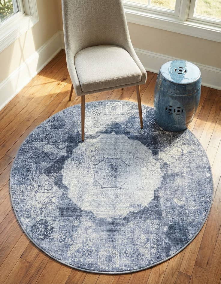 Detail image of 4' x 4' Washable Yara Round Rug