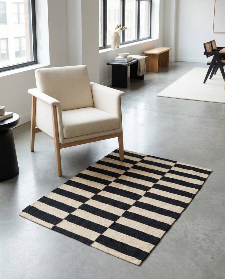 Detail image of 2' 8 x 3' 10 Hand Woven Kilim Modern Wool Rug