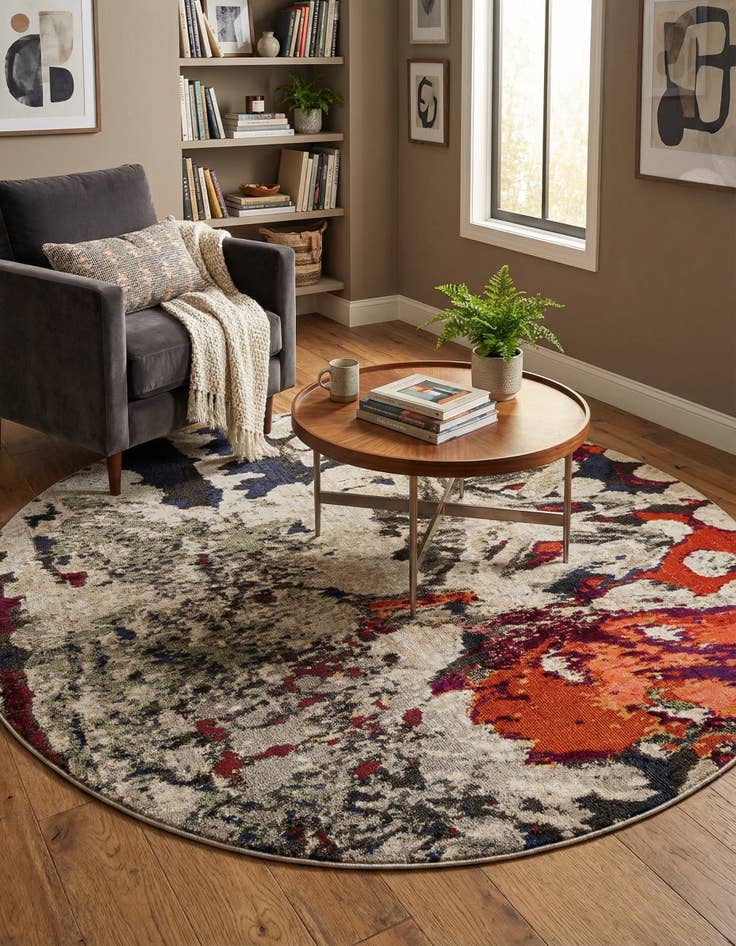 Detail image of 7' 10 x 7' 10 Washable Haerfest Round Rug