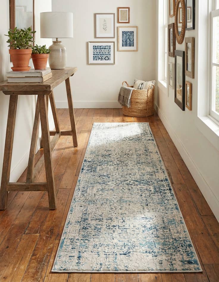 Detail image of 2' x 10' Finsbury Runner Rug