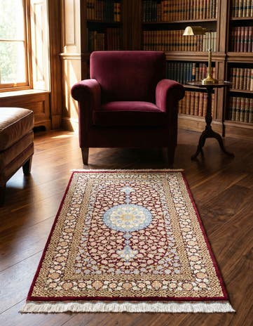 2' 7 x 4' 2 Ghom Silk Rug