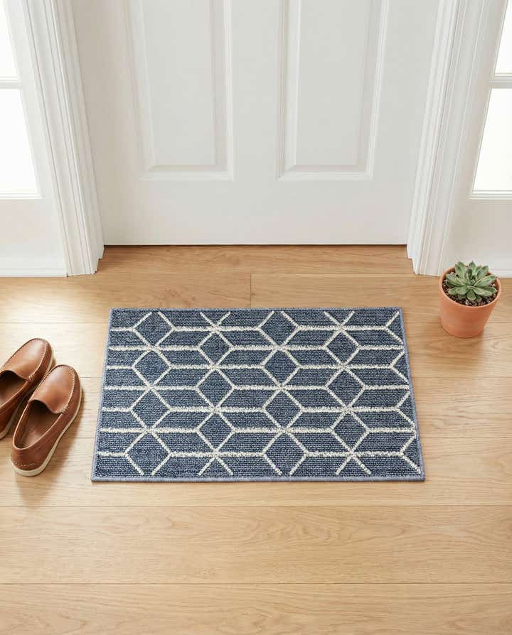 2' x 3' 1 Easy-Clean Lattice Indoor / Outdoor Rug
