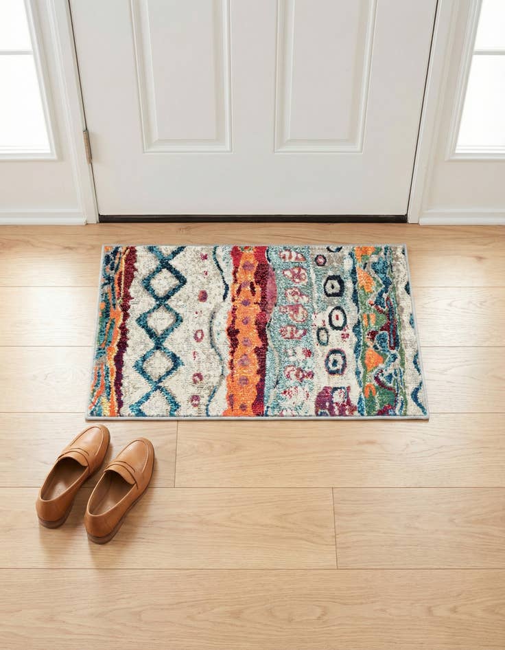 Detail image of 2' 2 x 3' Washable Vivid Rug