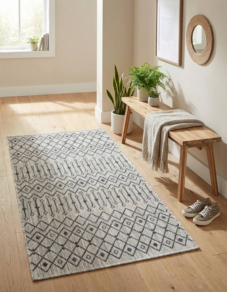 Detail image of 3' x 5' 3 Washable Lattice Indoor / Outdoor Rug