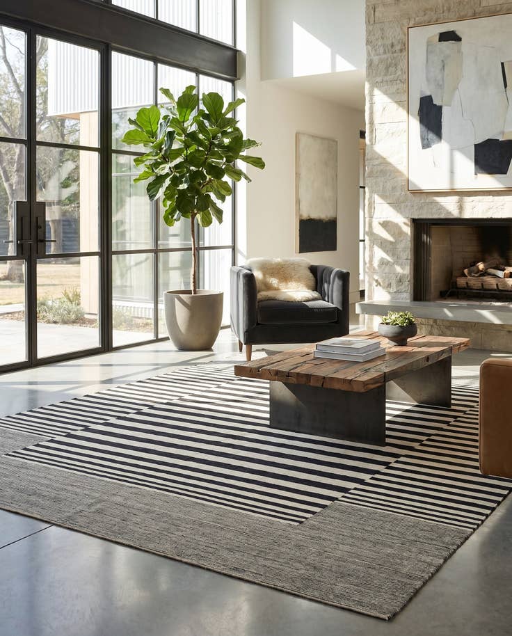Detail image of 6' x 7' 7 Hand Woven Kilim Modern Wool Square Rug