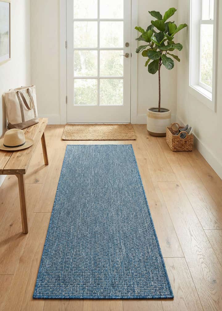 2' x 5' Easy-Clean Solid Indoor / Outdoor Runner Rug