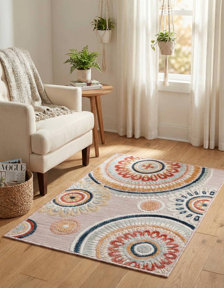 Detail image of 2' 2 x 3'  Washable Botanical Indoor / Outdoor Rug