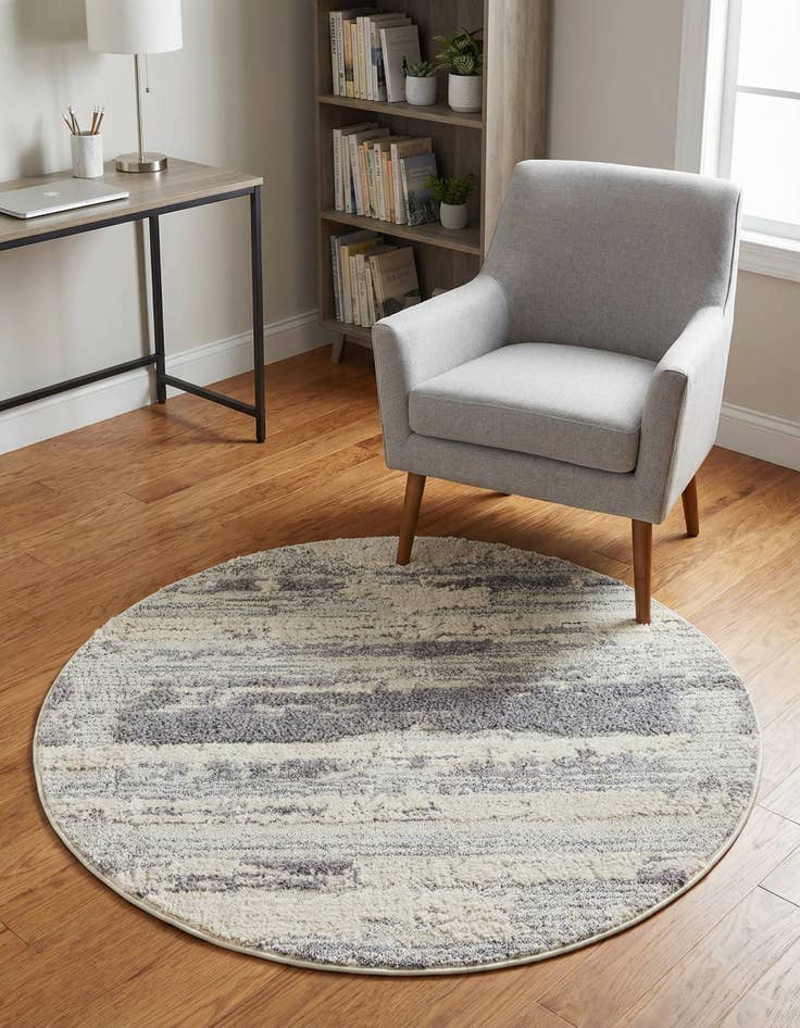 Detail image of 4' x 4' Cherokee Round Rug