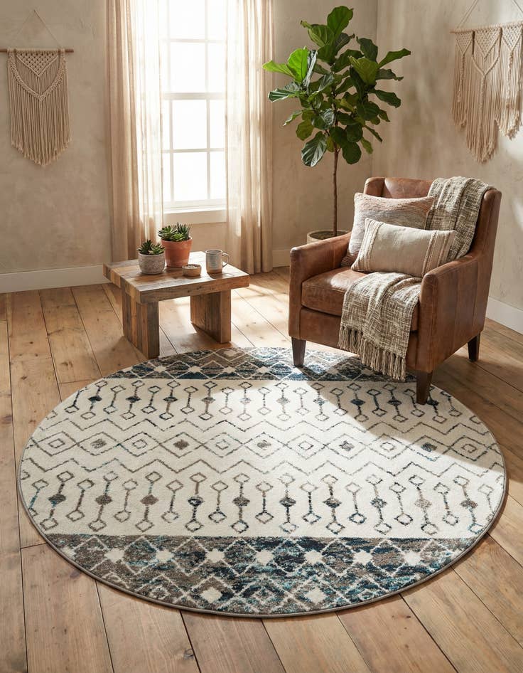 Detail image of 6' x 6' Moroccan Trellis Round Rug