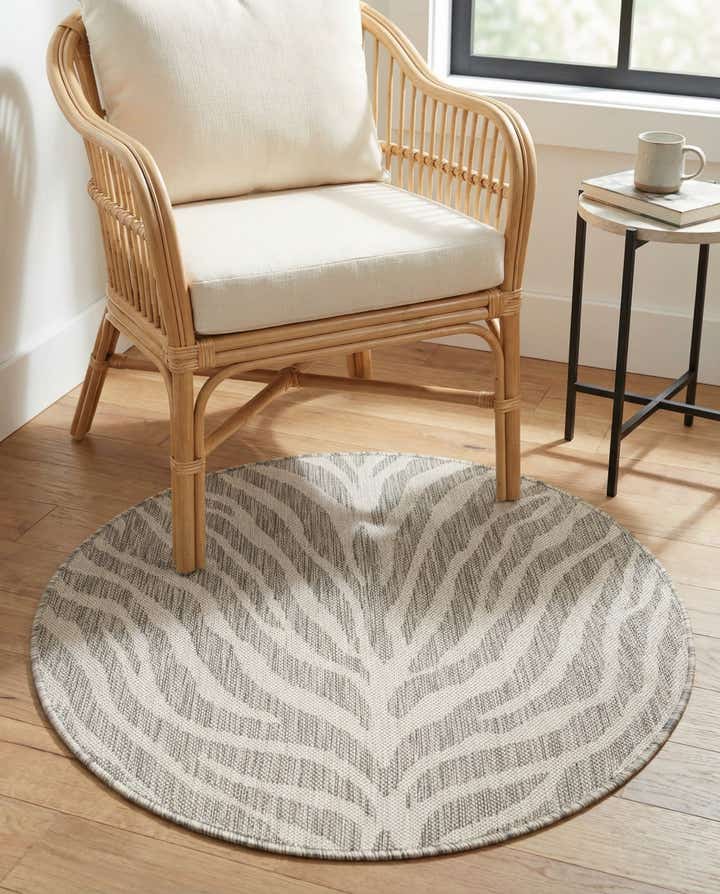 3' x 3' Easy-Clean Safari Indoor / Outdoor Round Rug