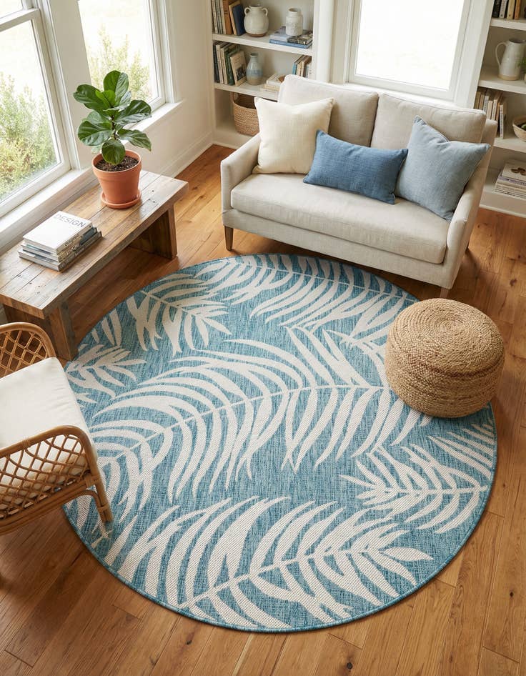 Detail image of 6' x 6' Washable Botanical Indoor / Outdoor Round Rug