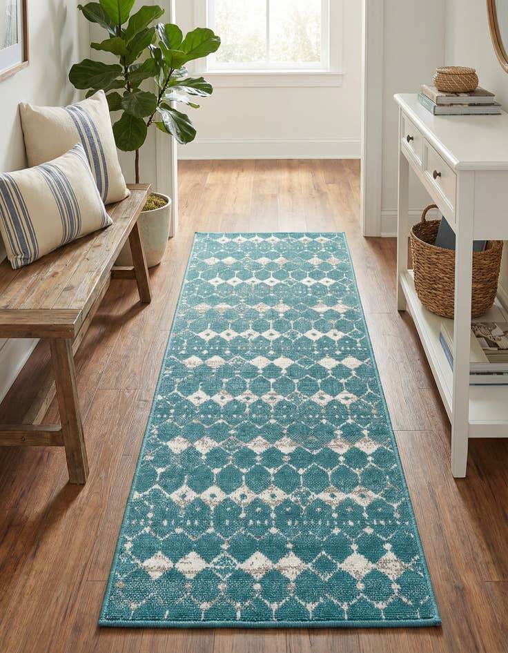 Detail image of 2' x 6' Washable Lattice Indoor / Outdoor Runner Rug