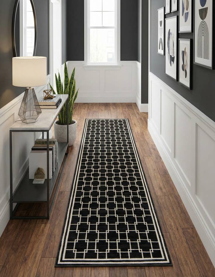 Detail image of Jill Zarin 2' 7 x 10' Metropolitan Uptown Runner Rug