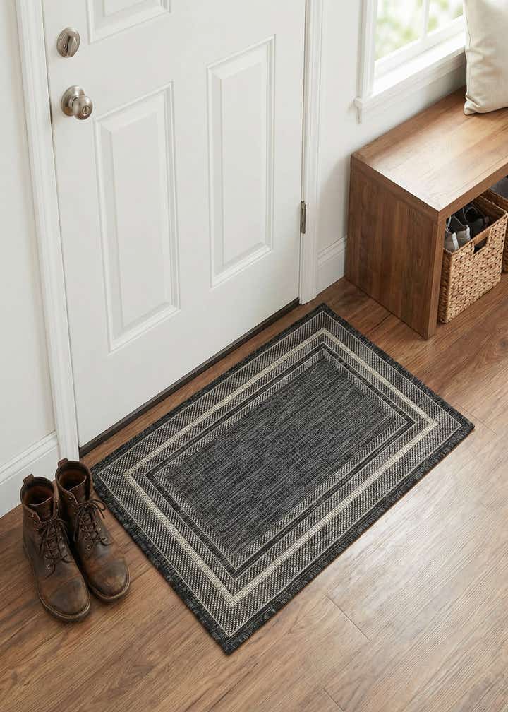2' x 3' 1 Easy-Clean Border Indoor / Outdoor Rug