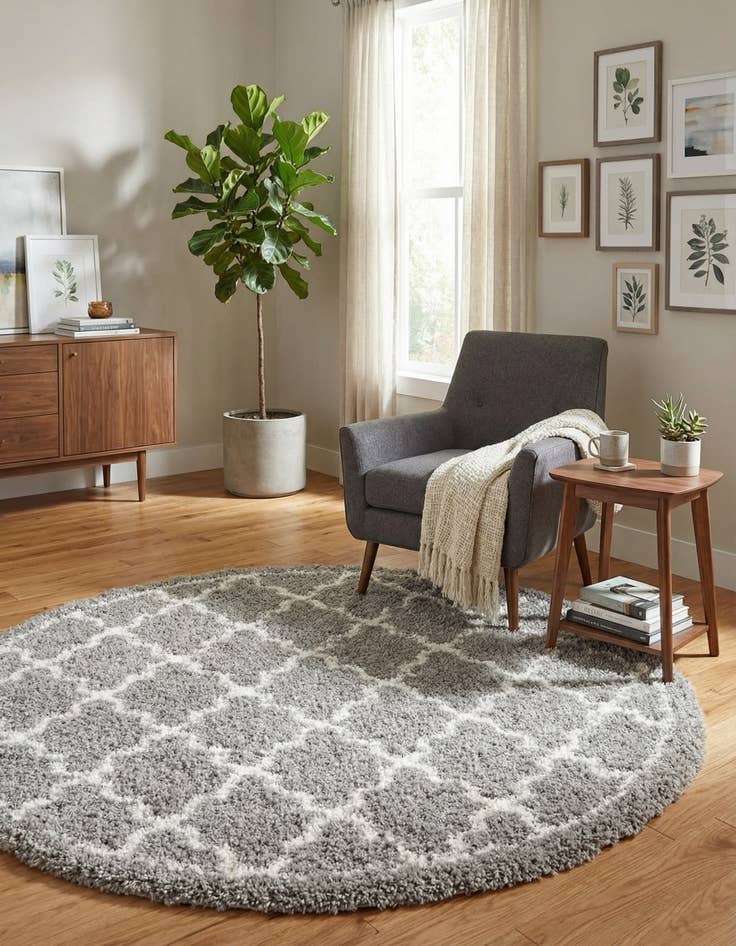 Detail image of 8' x 8' Infinity Shag Round Rug